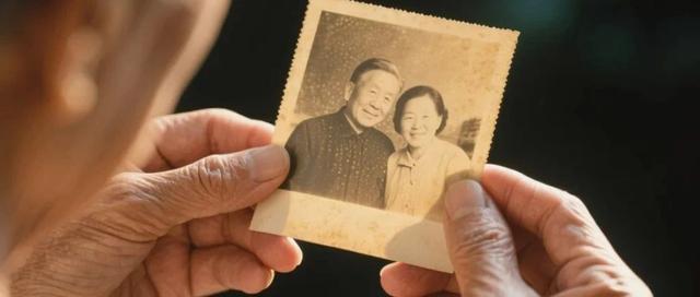 不是P图!用ComfyUI复原老照片,像素级重生太惊艳了!