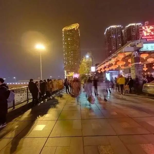 一张图片知道你在哪?o3-like 7B模型超越一流开闭源模型!