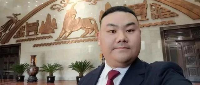 “六战法考”的北大保安，传来好消息，校方发长文