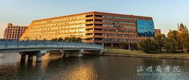 被指浪费学历：北大博士入职民办高校，本人回应，年收入35万左右，并不后悔这个选择