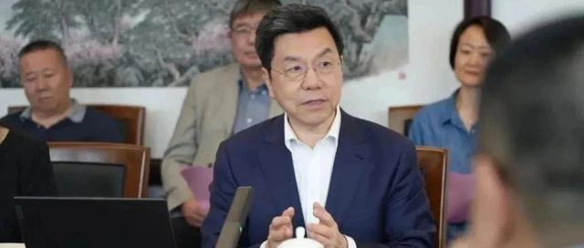 李开复加入福建福耀科技大学