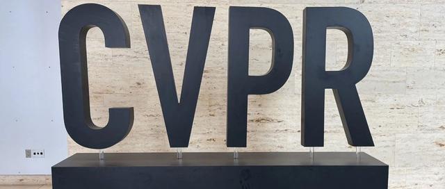 刚刚,CVPR 2025奖项出炉:牛津&Meta博士生王建元获最佳论文,谢赛宁摘年轻研究者奖